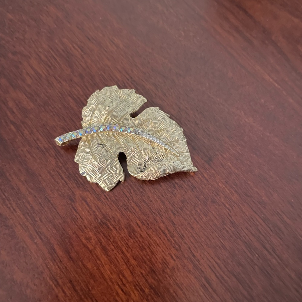 Brooch